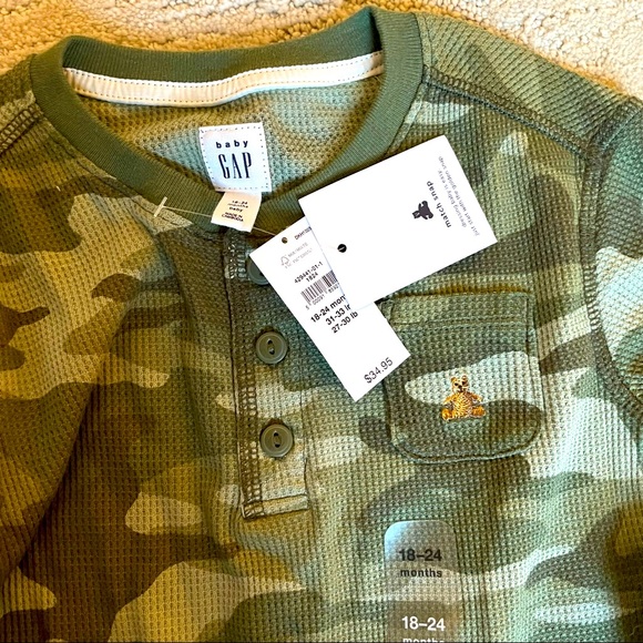 NWT! Baby GAP Camo Onsie - Picture 2 of 2